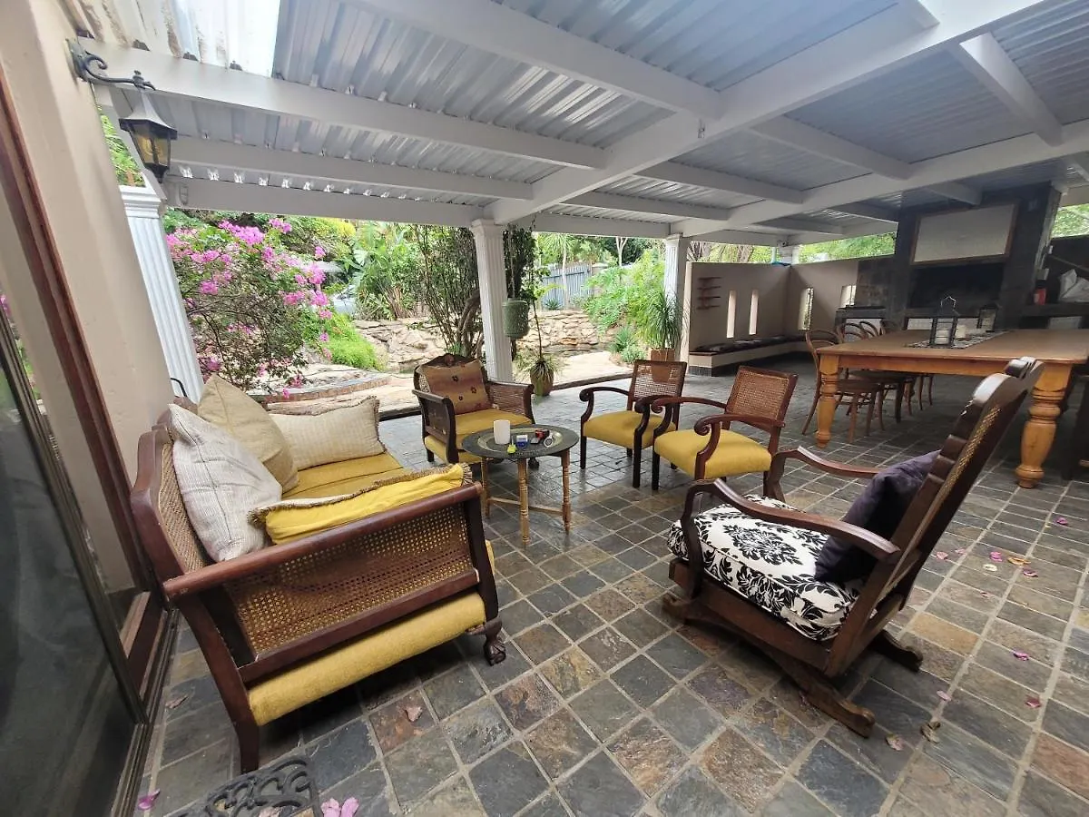 Carries Residence Somerset West 0*,